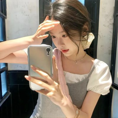 一个女王的少女时代